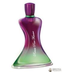 Image featuring a perfume bottle of Rasai of dark pink color from top to center and green color from bottom in a white background. 
